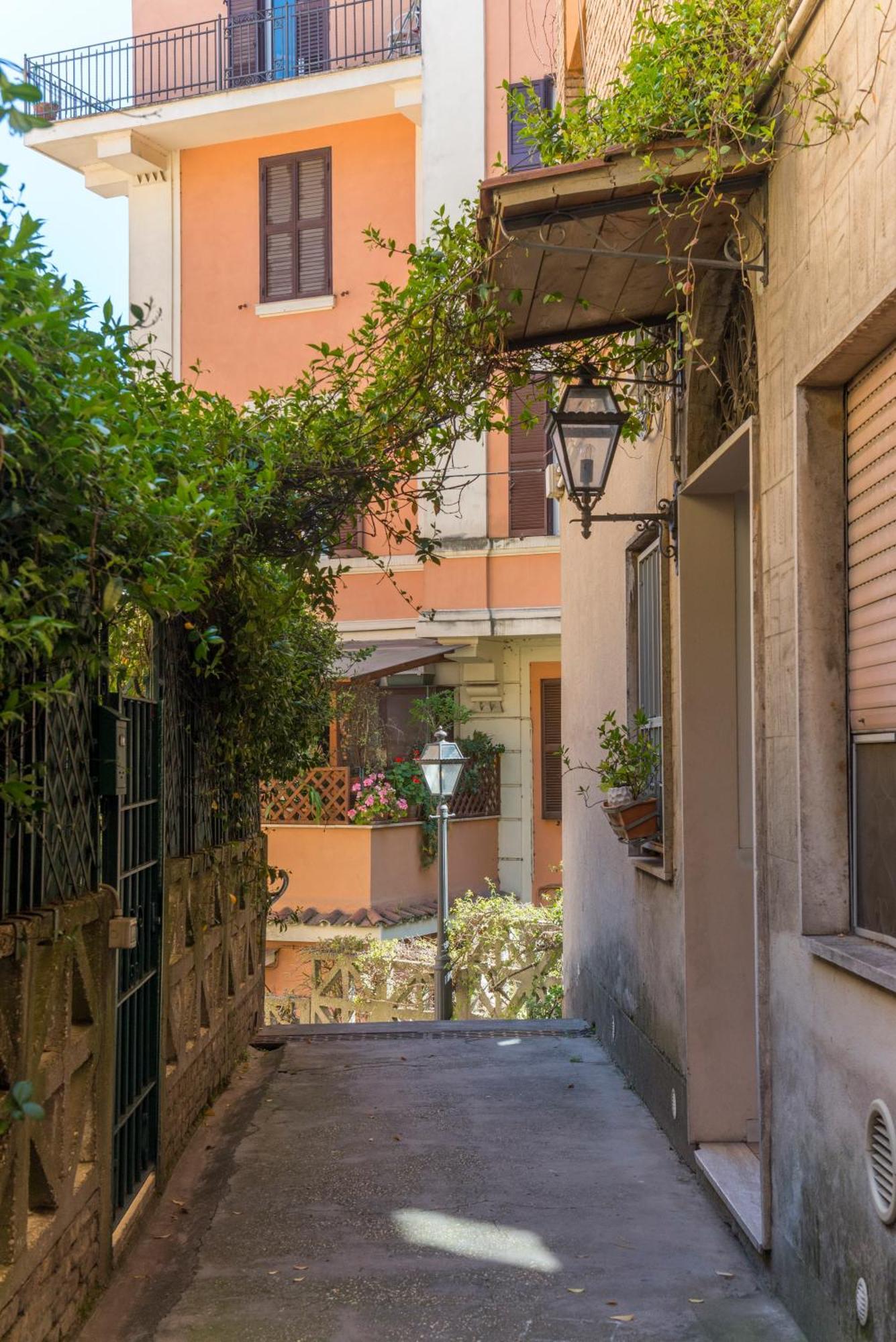 Studio In Trastevere Village Рим Экстерьер фото